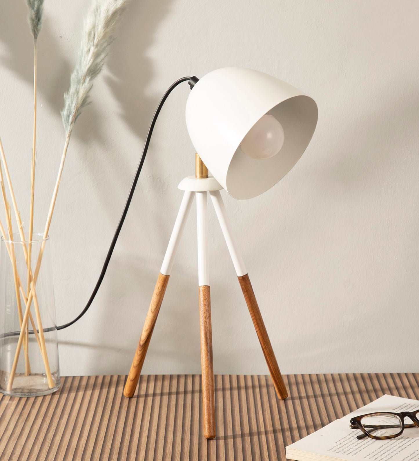 Teak Bud Desk Lamp White